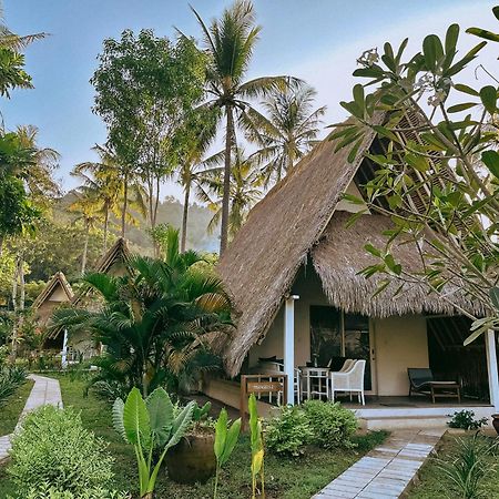 Vayam Boutique Resort Gili Asahan Exteriör bild
