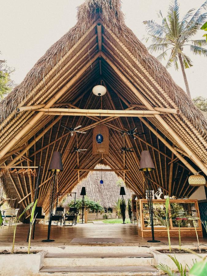 Vayam Boutique Resort Gili Asahan Exteriör bild
